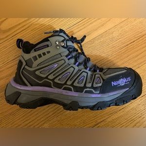 Nautilus Women’s Safety Footwear Steel Toe N2251 Hiking Style Ankle Boots Size 8